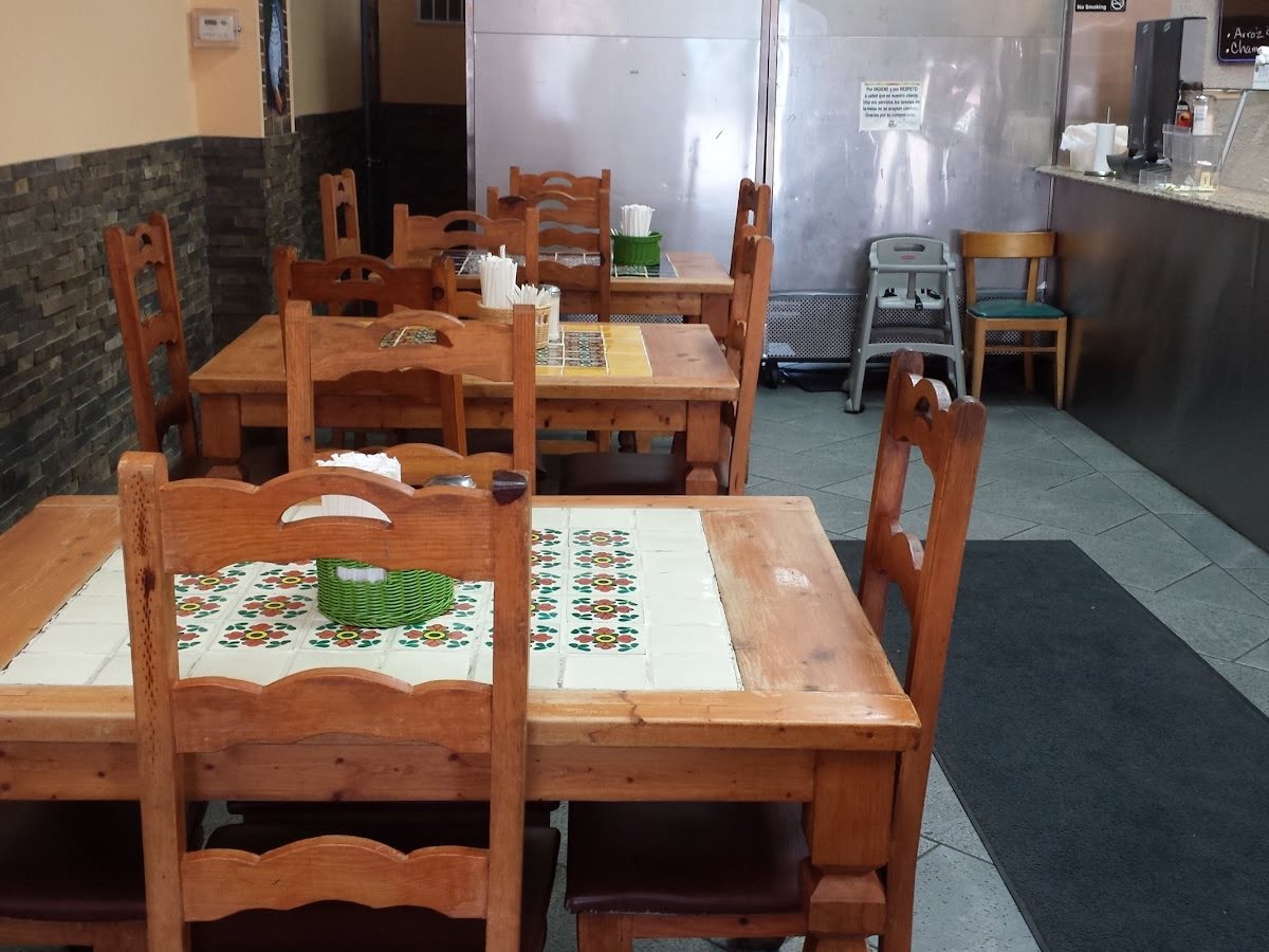 Chilo Y Chela Restaurant